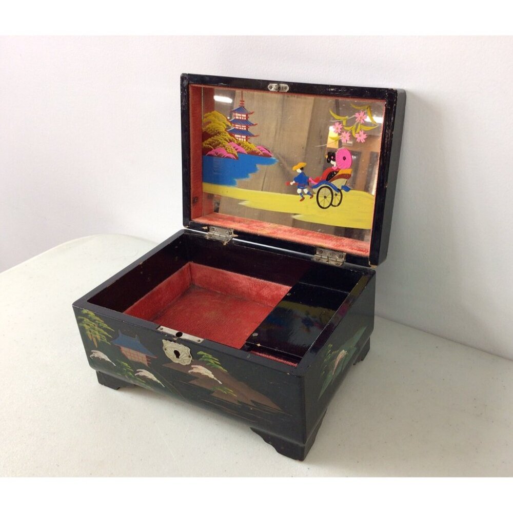 Lacquer Crestline Japanese Jewelry Box Musical